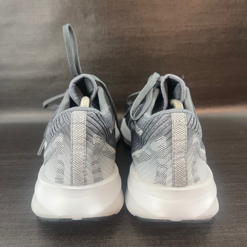 ASICS‎ Versablast Womens size 6 Grey Pink 1012A835 Lightweight Running Shoes - Picture 2 of 9